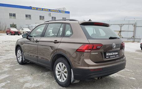 Volkswagen Tiguan II, 2017 год, 2 275 000 рублей, 3 фотография