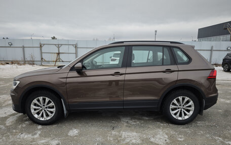 Volkswagen Tiguan II, 2017 год, 2 275 000 рублей, 2 фотография