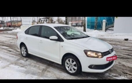 Volkswagen Polo VI (EU Market), 2014 год, 870 000 рублей, 2 фотография