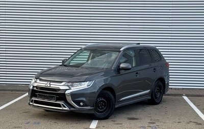 Mitsubishi Outlander III рестайлинг 3, 2018 год, 2 200 000 рублей, 1 фотография