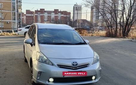 Toyota Prius Alpha I (ZVW40/41), 2013 год, 1 250 000 рублей, 3 фотография