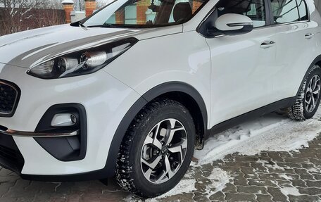 KIA Sportage IV рестайлинг, 2021 год, 2 850 000 рублей, 15 фотография