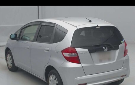 Honda Fit III, 2012 год, 780 000 рублей, 6 фотография