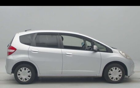 Honda Fit III, 2012 год, 780 000 рублей, 7 фотография