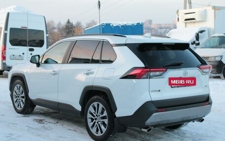 Toyota RAV4, 2020 год, 3 699 000 рублей, 8 фотография