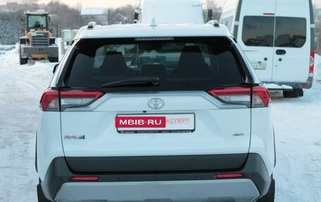 Toyota RAV4, 2020 год, 3 699 000 рублей, 7 фотография