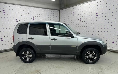 Chevrolet Niva I рестайлинг, 2017 год, 915 000 рублей, 7 фотография