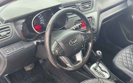 KIA Rio III рестайлинг, 2014 год, 880 000 рублей, 10 фотография