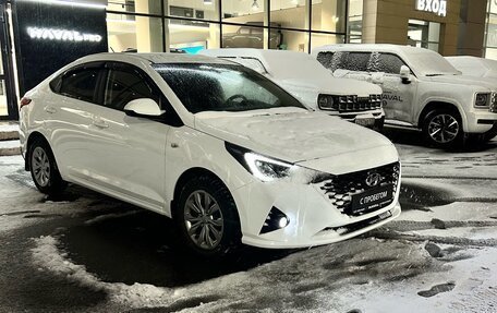 Hyundai Solaris II рестайлинг, 2020 год, 1 729 000 рублей, 2 фотография