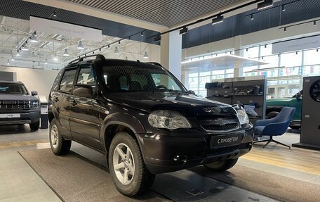 Chevrolet Niva I рестайлинг, 2013 год, 599 000 рублей, 3 фотография