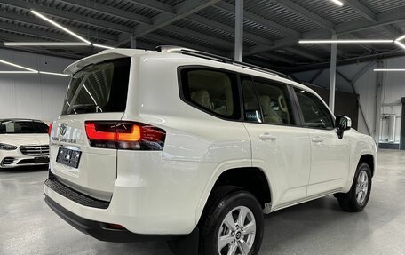 Toyota Land Cruiser, 2022 год, 13 000 000 рублей, 7 фотография