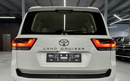 Toyota Land Cruiser, 2022 год, 13 000 000 рублей, 6 фотография