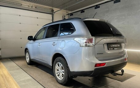 Mitsubishi Outlander III рестайлинг 3, 2012 год, 1 349 000 рублей, 5 фотография