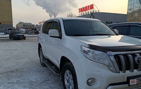 Toyota Land Cruiser Prado 150 рестайлинг 2, 2015 год, 3 580 000 рублей, 7 фотография