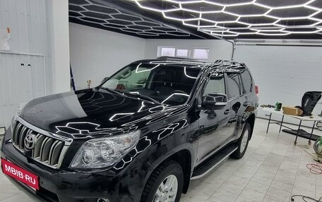 Toyota Land Cruiser Prado 150 рестайлинг 2, 2013 год, 2 860 000 рублей, 6 фотография