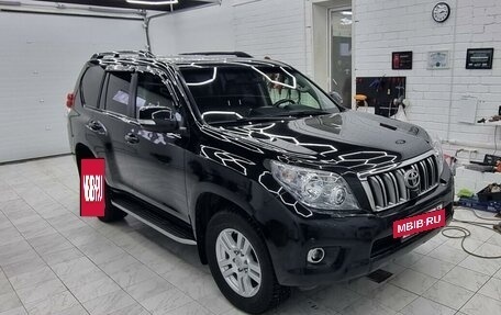 Toyota Land Cruiser Prado 150 рестайлинг 2, 2013 год, 2 860 000 рублей, 3 фотография