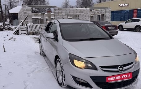 Opel Astra J, 2014 год, 800 000 рублей, 3 фотография