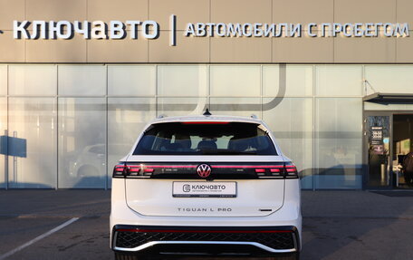 Volkswagen Tiguan, 2024 год, 5 990 000 рублей, 3 фотография