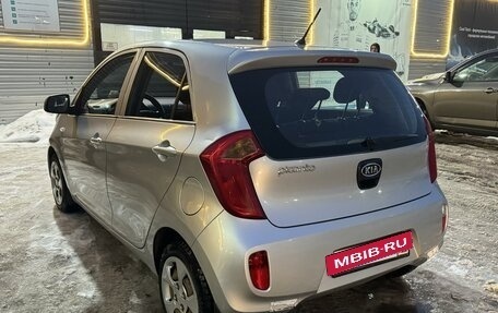 KIA Picanto II, 2011 год, 745 000 рублей, 4 фотография