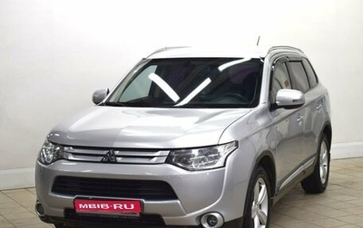 Mitsubishi Outlander III рестайлинг 3, 2014 год, 1 120 000 рублей, 1 фотография