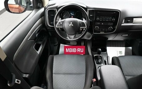 Mitsubishi Outlander III рестайлинг 3, 2012 год, 1 875 000 рублей, 12 фотография