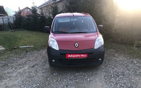 Renault Kangoo II рестайлинг, 2008 год, 700 000 рублей, 3 фотография