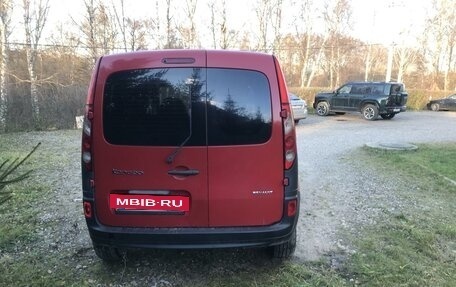 Renault Kangoo II рестайлинг, 2008 год, 700 000 рублей, 2 фотография