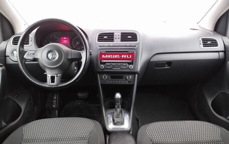 Volkswagen Polo VI (EU Market), 2011 год, 880 000 рублей, 12 фотография