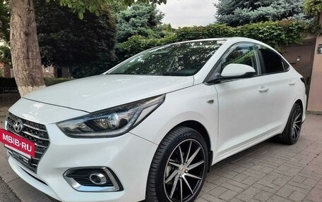 Hyundai Solaris II рестайлинг, 2017 год, 1 190 000 рублей, 10 фотография