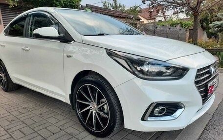 Hyundai Solaris II рестайлинг, 2017 год, 1 190 000 рублей, 7 фотография