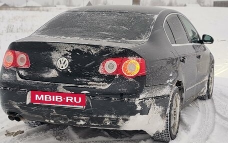 Volkswagen Passat B6, 2005 год, 599 000 рублей, 4 фотография