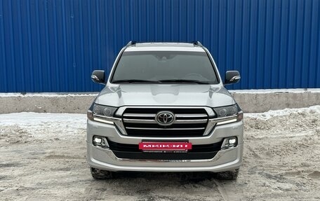 Toyota Land Cruiser 200, 2020 год, 12 700 000 рублей, 2 фотография