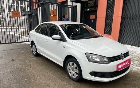 Volkswagen Polo VI (EU Market), 2014 год, 800 000 рублей, 3 фотография