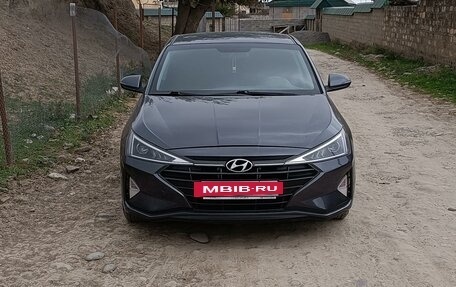 Hyundai Elantra VI рестайлинг, 2019 год, 1 450 000 рублей, 2 фотография