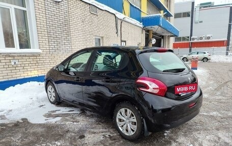 Peugeot 208 II, 2012 год, 549 000 рублей, 3 фотография