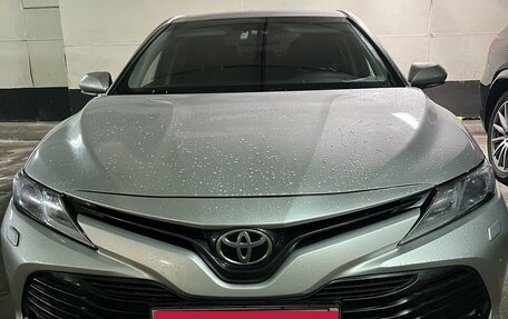 Toyota Camry, 2018 год, 2 200 000 рублей, 2 фотография