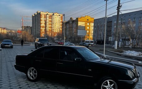 Mercedes-Benz E-Класс, 1996 год, 370 000 рублей, 2 фотография