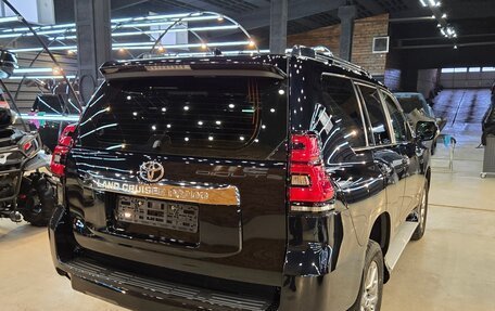 Toyota Land Cruiser Prado 150 рестайлинг 2, 2018 год, 5 200 000 рублей, 6 фотография