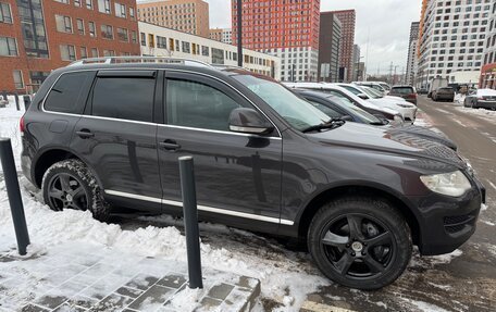 Volkswagen Touareg III, 2008 год, 1 520 000 рублей, 2 фотография