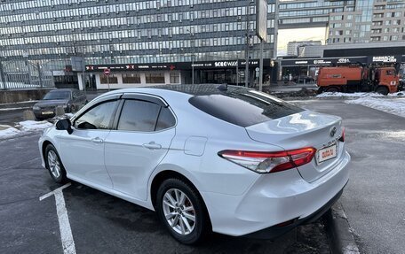 Toyota Camry, 2019 год, 2 700 000 рублей, 16 фотография