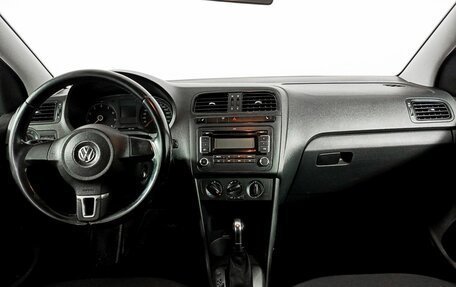 Volkswagen Polo VI (EU Market), 2012 год, 780 000 рублей, 17 фотография