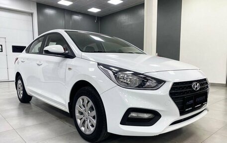 Hyundai Solaris II рестайлинг, 2017 год, 1 250 000 рублей, 3 фотография