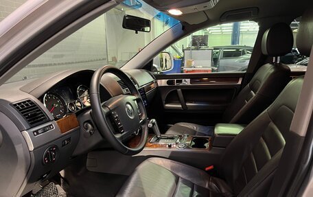 Volkswagen Touareg III, 2006 год, 1 092 000 рублей, 11 фотография