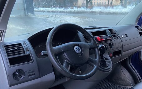 Volkswagen Transporter T5 рестайлинг, 2008 год, 1 080 000 рублей, 8 фотография