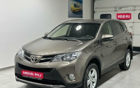 Toyota RAV4, 2013 год, 1 999 900 рублей, 3 фотография