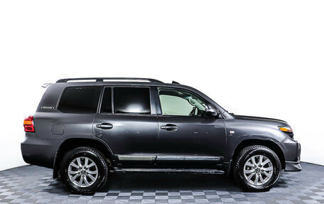 Toyota Land Cruiser 200, 2010 год, 2 990 000 рублей, 4 фотография