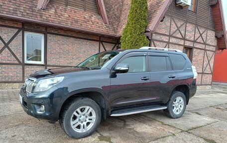 Toyota Land Cruiser Prado 150 рестайлинг 2, 2010 год, 2 640 000 рублей, 13 фотография