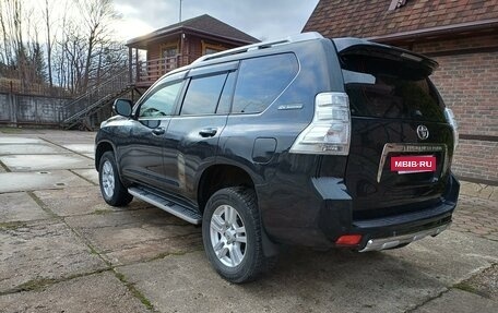 Toyota Land Cruiser Prado 150 рестайлинг 2, 2010 год, 2 640 000 рублей, 10 фотография