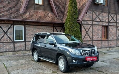 Toyota Land Cruiser Prado 150 рестайлинг 2, 2010 год, 2 640 000 рублей, 26 фотография