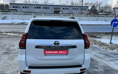 Toyota Land Cruiser Prado 150 рестайлинг 2, 2018 год, 5 555 000 рублей, 9 фотография